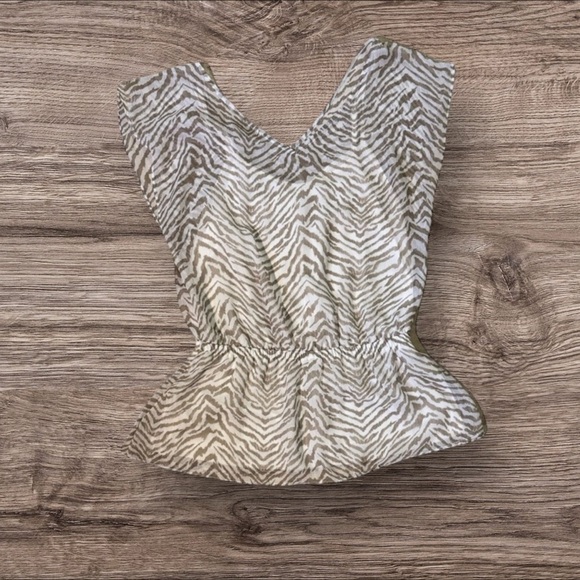 Express Small Chic Layered Sheer Tan & Cream Zebra Print Dressy Blouse - Picture 3 of 3